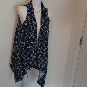 Printed Sleveless Kimino Vest